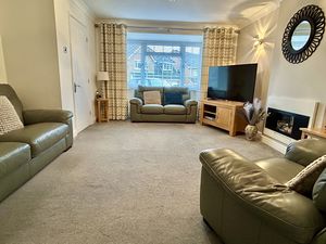 Lounge- click for photo gallery